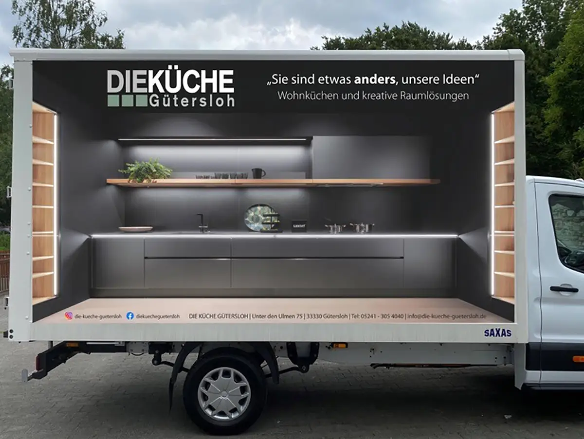 Lieferung und Montage der neuen Küche.